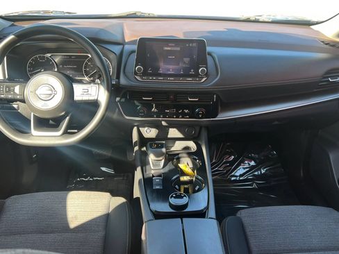 Used 2022 Nissan Rogue SV AWD/4WD image 11