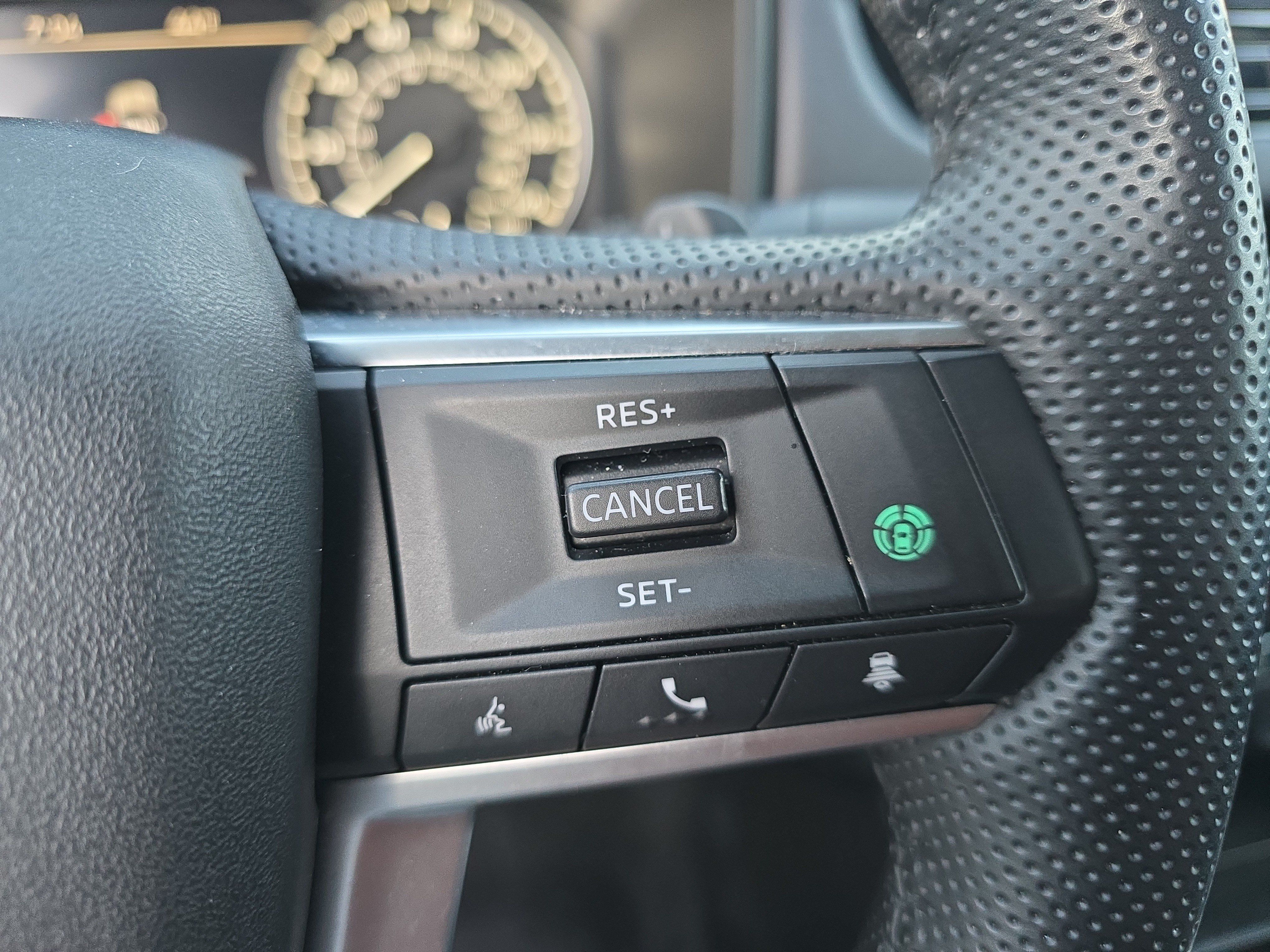 Used 2025 Mitsubishi Outlander SE AWD/4WD image 30