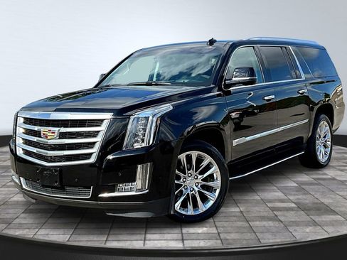 Used 2019 Cadillac Escalade ESV Luxury image 1