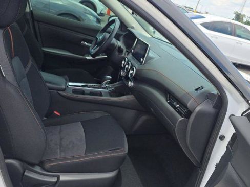 Used 2021 Nissan Sentra SR FWD image 12