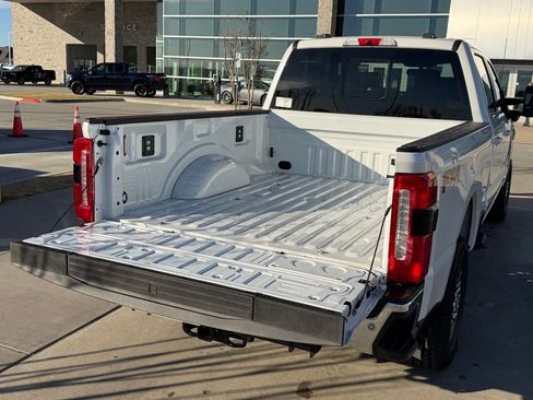 New 2026 Ford F250 Lariat w/ Lariat Ultimate Package image 44