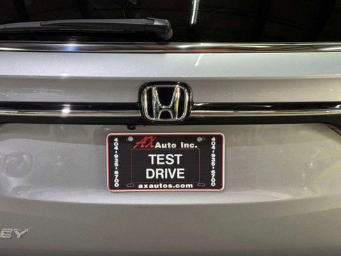 Used 2023 Honda Odyssey Touring image 16