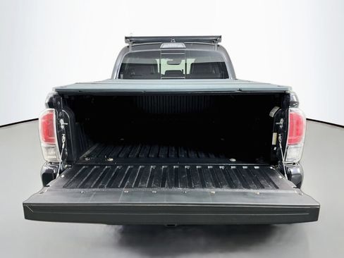 Used 2020 Toyota Tacoma 4x4 Double Cab image 10