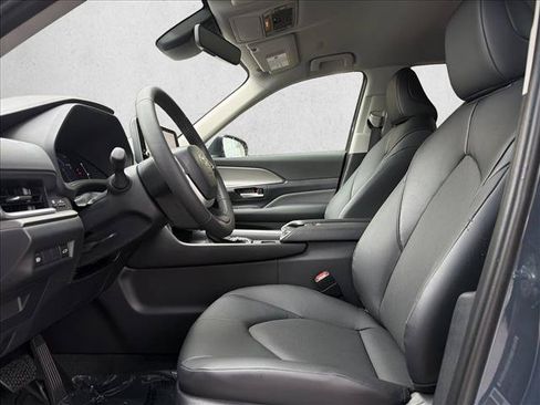 New 2026 Toyota Grand Highlander AWD image 11