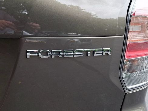 Used 2018 Subaru Forester 2.5i Touring AWD/4WD image 51