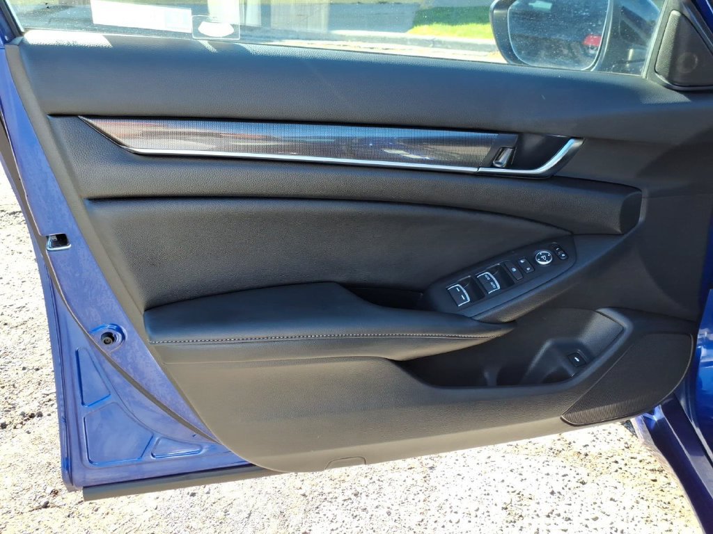 Used 2022 Honda Accord Sport image 13