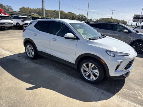 Used 2025 Buick Encore GX Preferred image 10