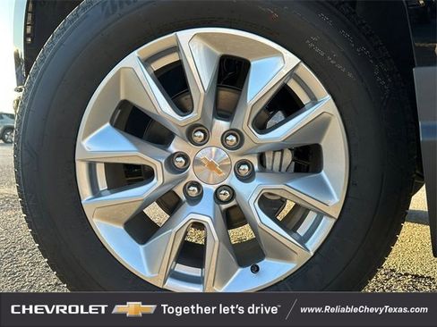 New 2026 Chevrolet Silverado 1500 Custom image 9