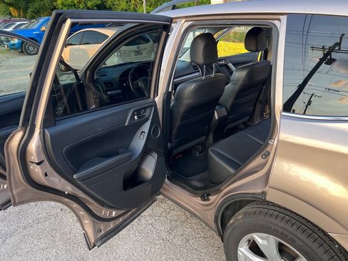 Used 2014 Subaru Forester 2.5i Touring image 12