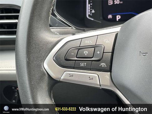 Certified 2022 Volkswagen Taos SEL image 19