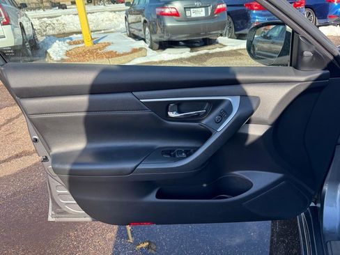 Used 2018 Nissan Altima 2.5 SL w/ 2.5 SL Technology Package image 19