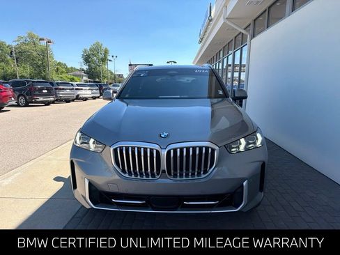 Used 2024 BMW X5 xDrive40i w/ Premium Package AWD/4WD image 2