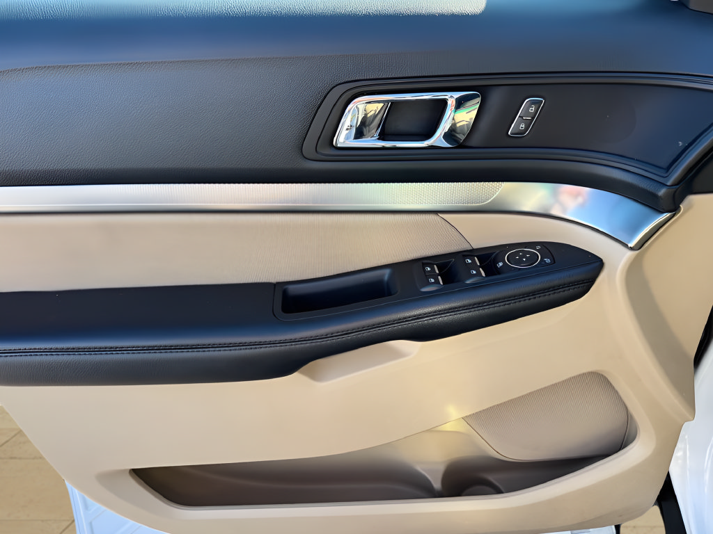 Used 2016 Ford Explorer FWD image 23