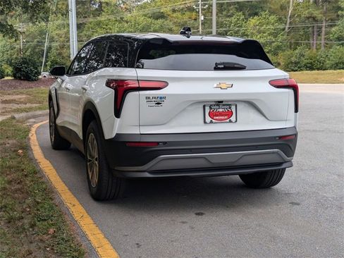 New 2026 Chevrolet Blazer EV LT image 4