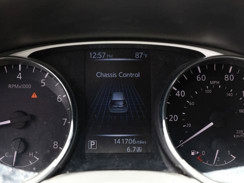 Used 2014 Nissan Rogue SV w/ SV Moonroof Package FWD image 46