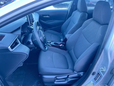 Used 2020 Toyota Corolla LE image 11