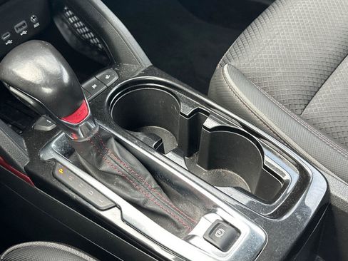 Used 2022 Chevrolet TrailBlazer RS FWD image 21
