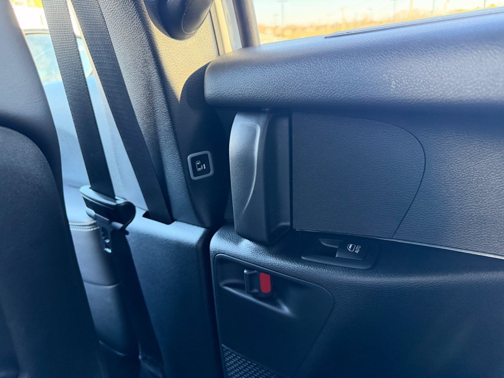Used 2026 Chrysler Voyager LX FWD image 36