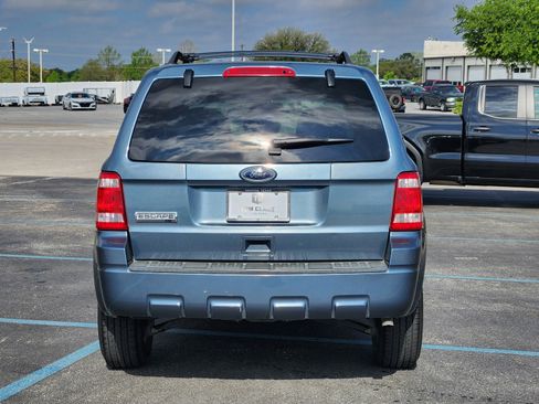 Used 2010 Ford Escape XLT image 30