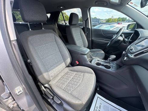 Used 2024 Chevrolet Equinox LT FWD image 33