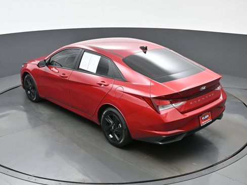 Used 2023 Hyundai Elantra SEL FWD image 37