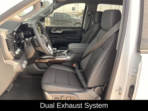New 2026 GMC Sierra 1500 Elevation image 19