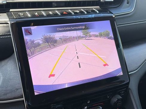 Used 2023 Jeep Grand Cherokee L Limited image 19