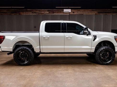 Used 2025 Ford F150 Platinum AWD/4WD image 11