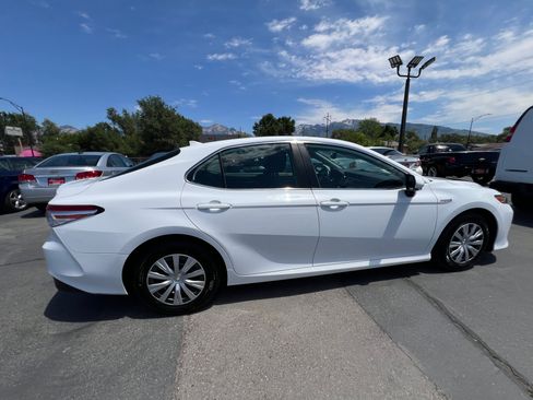 Used 2019 Toyota Camry LE w/ Fleet Convenience Package FWD image 5