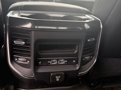 Used 2022 RAM 2500 Laramie AWD/4WD image 7