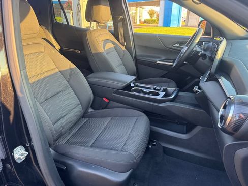 Used 2026 Chevrolet Equinox LT FWD image 10