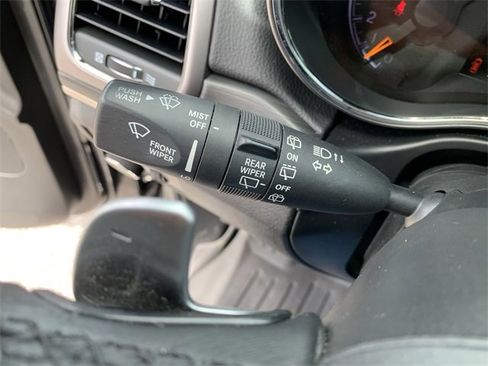 Used 2019 Jeep Grand Cherokee Limited X image 29