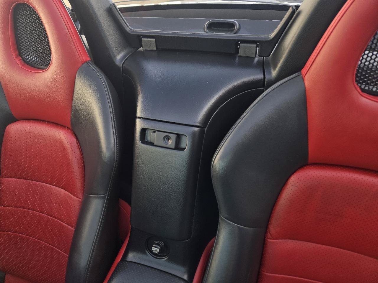 Used 2004 Honda S2000 image 18