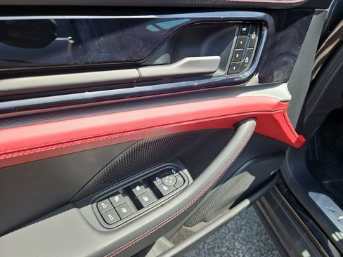 Certified 2024 Porsche Panamera 4 AWD/4WD image 26