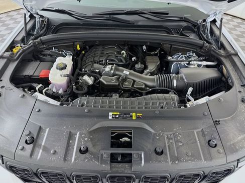 New 2025 Jeep Grand Cherokee Altitude AWD/4WD image 27