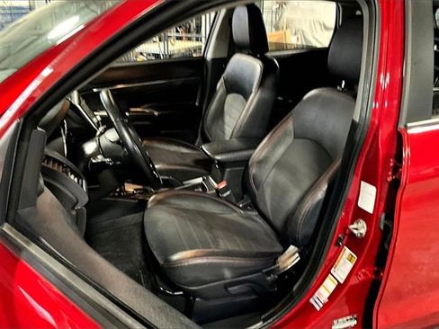 Used 2022 Mitsubishi Outlander Sport SE image 27