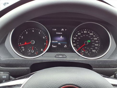 Used 2021 Volkswagen Tiguan S image 14