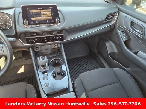 Used 2025 Nissan Rogue S FWD image 16