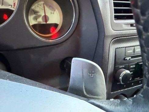 Used 2012 Dodge Challenger R/T image 26