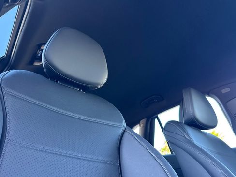 New 2026 Mercedes-Benz GLC 300 image 33