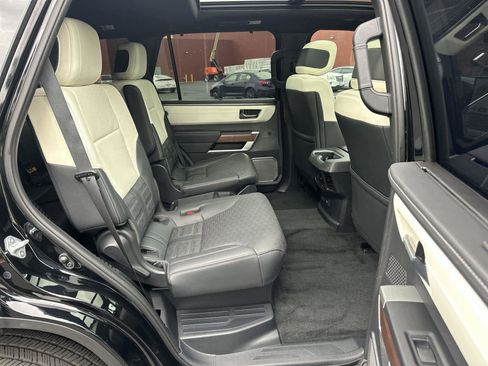 Used 2025 Toyota Sequoia Capstone AWD/4WD image 14