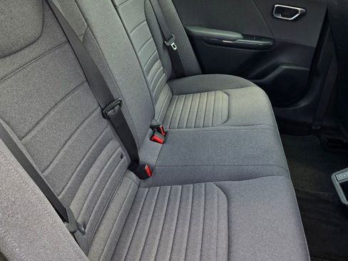 Used 2025 Kia K4 EX FWD image 32