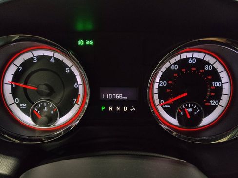 Used 2017 Dodge Grand Caravan SXT image 23