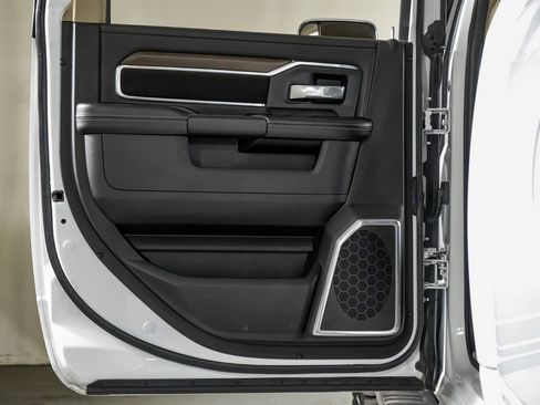 Used 2022 RAM 2500 Laramie image 36