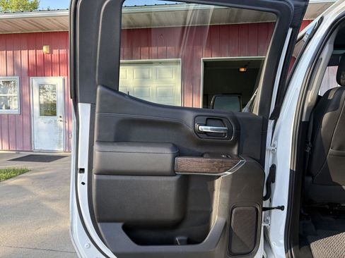 Used 2020 GMC Sierra 1500 Denali w/ Denali Ultimate Package AWD/4WD image 23