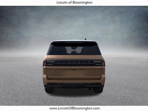 New 2026 Lincoln Navigator Black Label w/ Black Label Special Edition AWD/4WD image 6