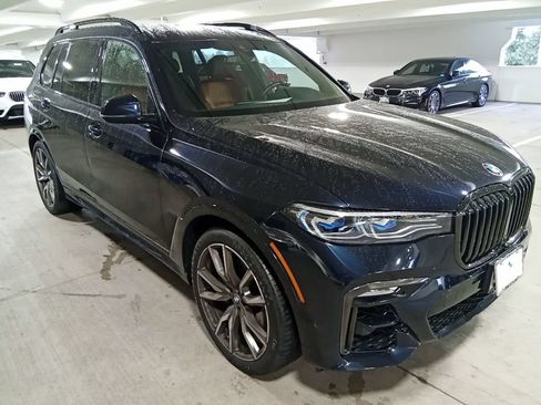 Used 2021 BMW X7 M50i w/ Cold Weather Package AWD/4WD image 3