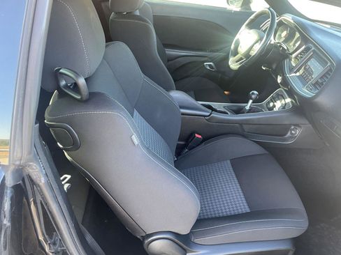 Used 2022 Dodge Challenger R/T w/ Blacktop Package image 27