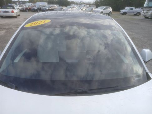 Used 2021 Tesla Model 3 Standard Range Plus image 27