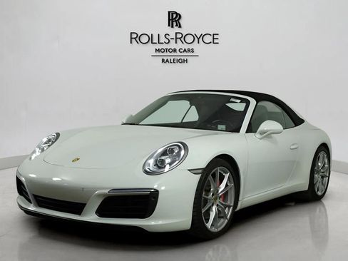 Used 2019 Porsche 911 Carrera S image 2